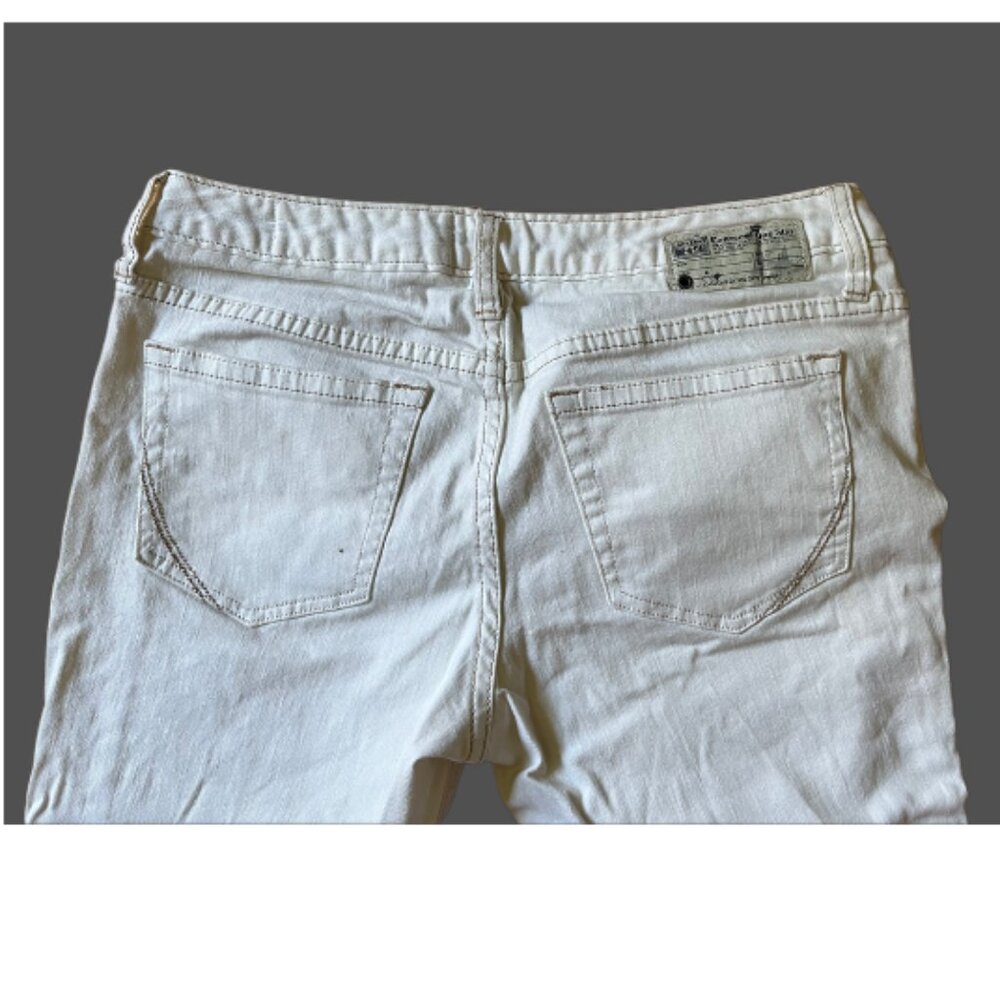 Converse One Star Low-Rise White Stretch Jeans - Picture 2 of 3